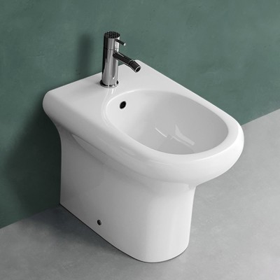 Bidet filo muro Rak serie Compact in ceramica bianca lucida