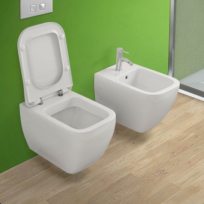 Sanitari sospesi in ceramica con vaso + bidet + coprisedile ultrasottile