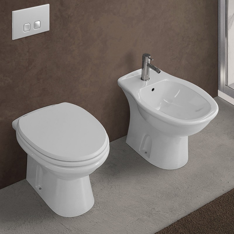 Set di sanitari serie Karla composto da wc  bidet e copriwater 