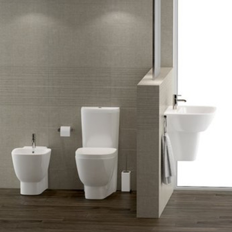 Set bagno completo bidet, vaso e sedile coprivaso RAK serie Resort a  pavimento