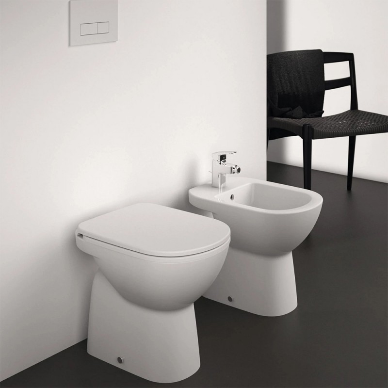 Sanitari Ideal Standard tradizionali scarico a parete e copriwater originale I.Life A 