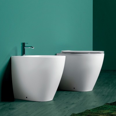 Sanitari Filomuro con Wc Copriwc Flat e Bidet Modello LTF di Simas